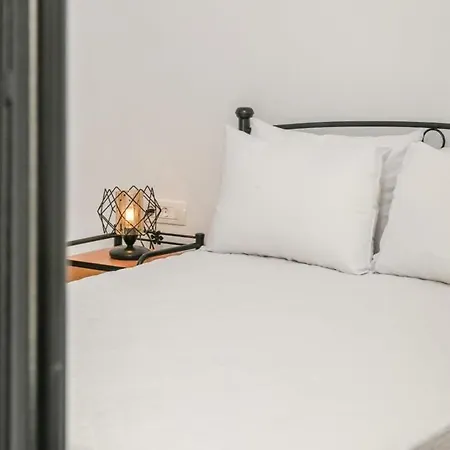 Dreamy Santorini Only 50m From The